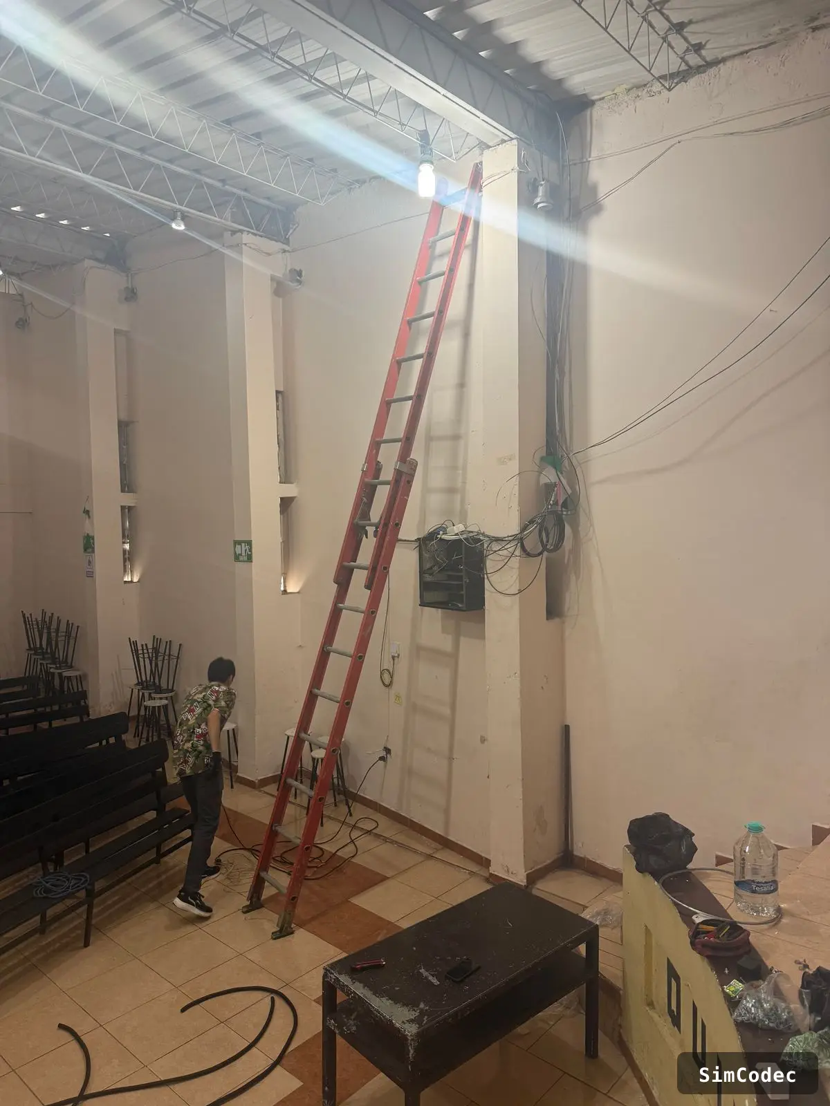 Despliegue de cableado en altura